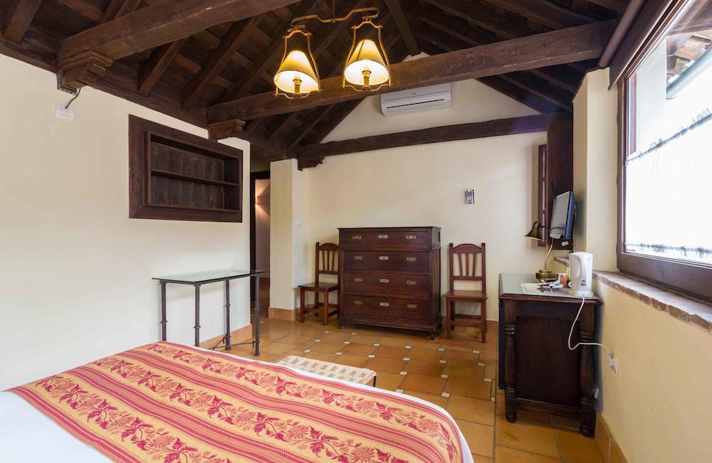 Casa Del Capitel Nazari Hotel 3*