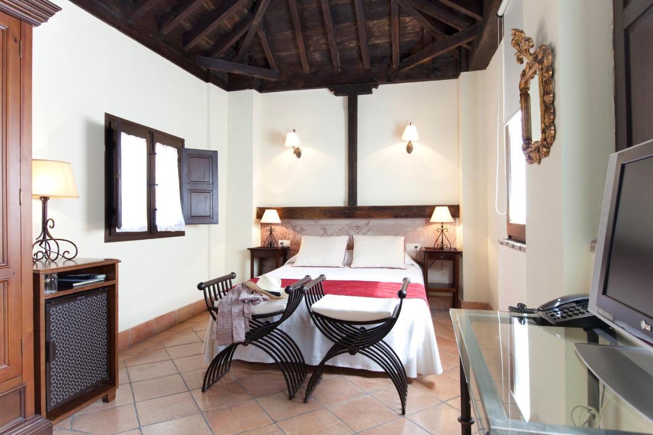 Casa Del Capitel Nazari Hotel 3*