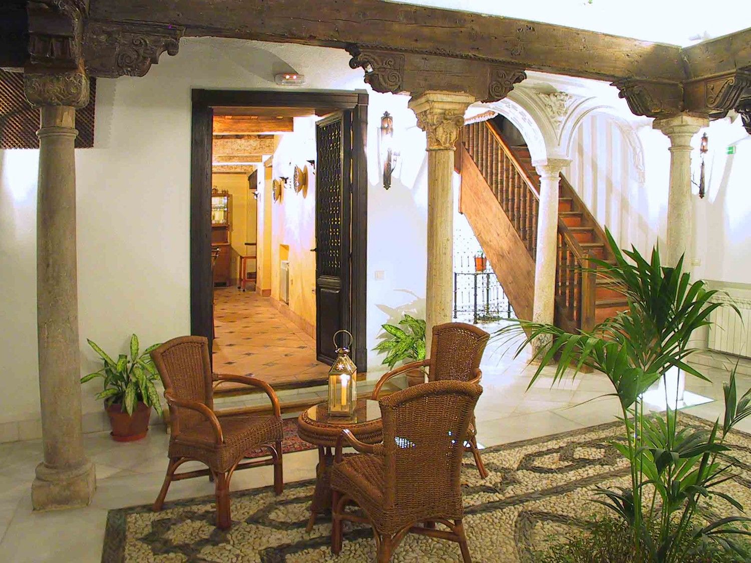 Casa Del Capitel Nazari Granada